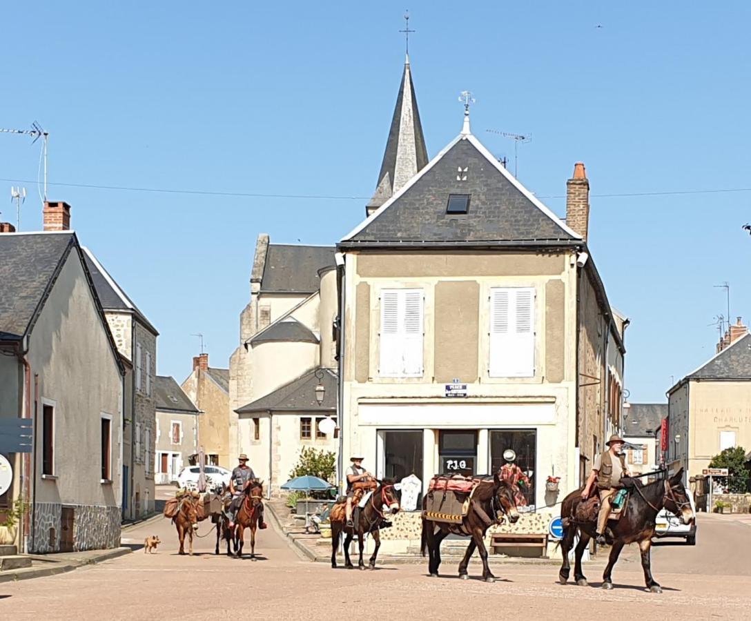 Relax Au Coeur Du Morvan Otel Ouroux-en-Morvan Dış mekan fotoğraf