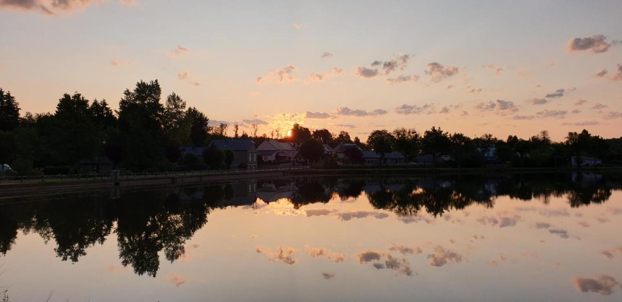 Relax Au Coeur Du Morvan Otel Ouroux-en-Morvan Dış mekan fotoğraf